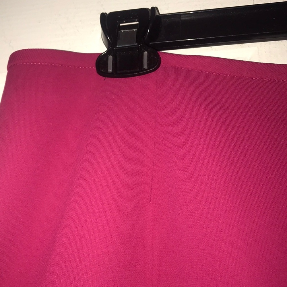 Women’s Liz Claiborne Skirt Suit - Picture 6 of 10